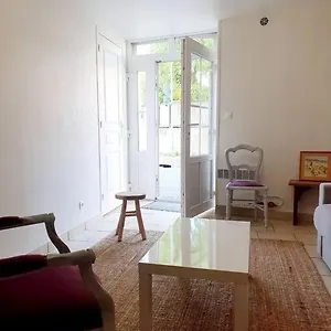  Appartement - 5 Min De La